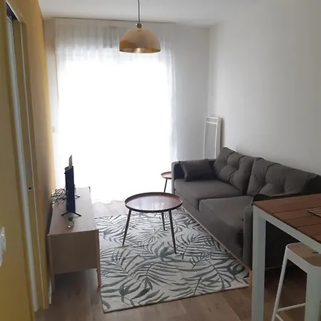 Апарт-отель Twenty's Business Flats *